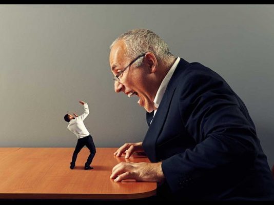 Три лекции кои може да ги научите од лошите шефови