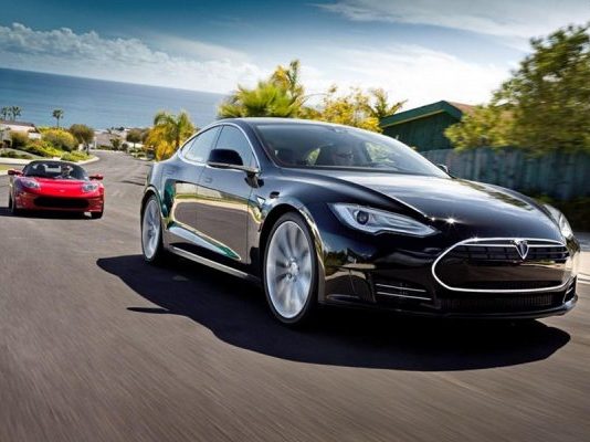 Илон Маск последниот квартал продаде повеќе автомобили отколку Mercedes