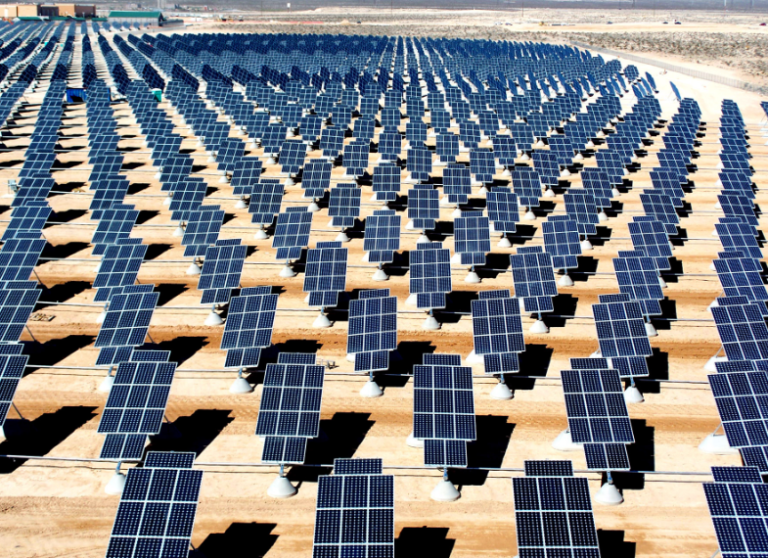 Обединетите Арапски Емирати ќе ја градат најголемата соларна централа во светот