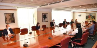 Владата и претставници на средношколците ќе соработуваат за спроведувањето на наставата