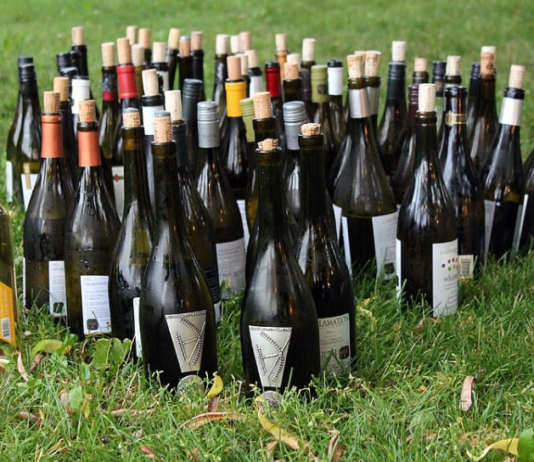 Монтреал гради мостови од рециклирани вински шишиња