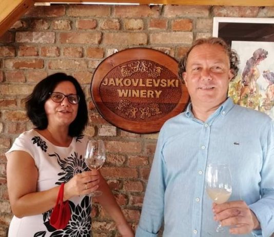 Зошто малите семејни винарии се вистински хит во време на пандемија?