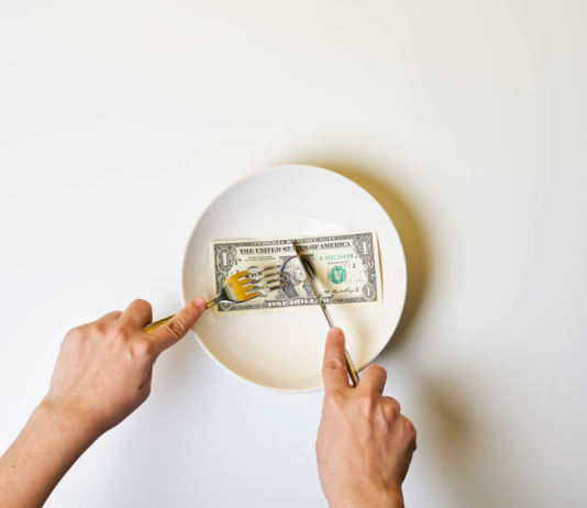 Нова студија открива: Балканците се најнезадоволни од платите, Холанѓаните се најзадоволни