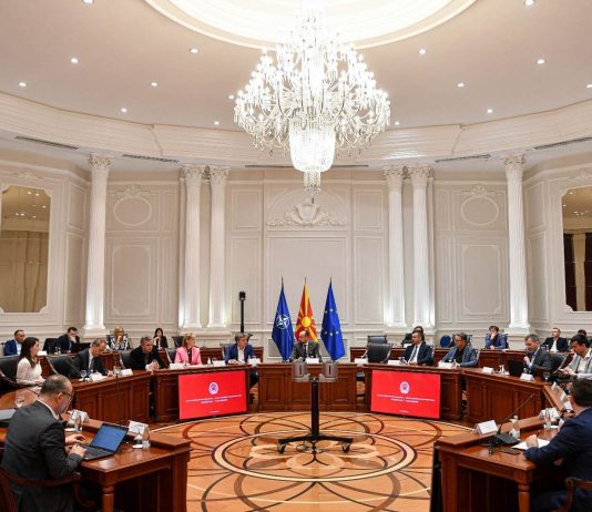 Aсоцијацијата на странски компании на средба со економскиот тим на Владата