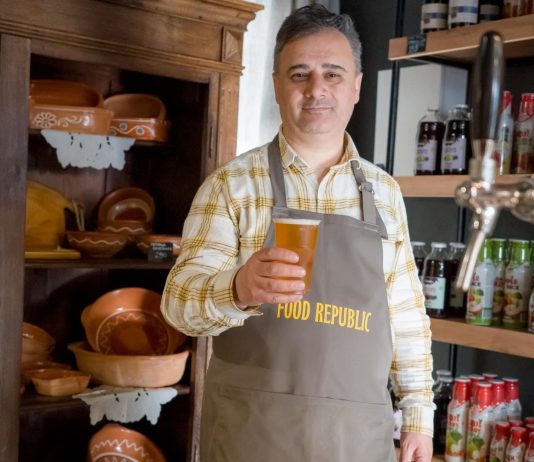 Fооd Republic, деликатесна продавница за автентична македонска храна од мали производители, семејни фарми и од занаетчиски работилници