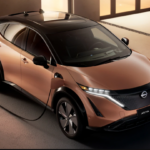 После десет месеци патување со електричен автомобил авантуристи стигнаа од Северниот до Јужниот пол