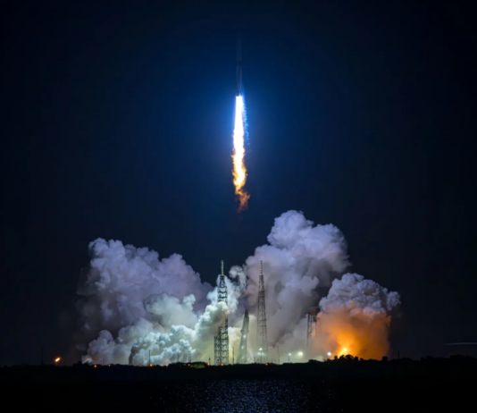 ВИДЕО: Ракетата на Џеф Безос полета кон Марс