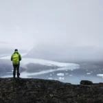 Најневеројатниот Airbnb во светот: Лебдечка колиба на глечер