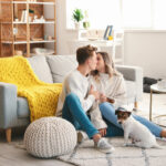 Трендовите се менуваат: Сè повеќе луѓе сакаат да живеат во „глупави куќи“