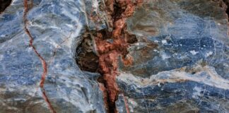 Кина нема да го ограничи извозот на ретки метали во Европската Унија