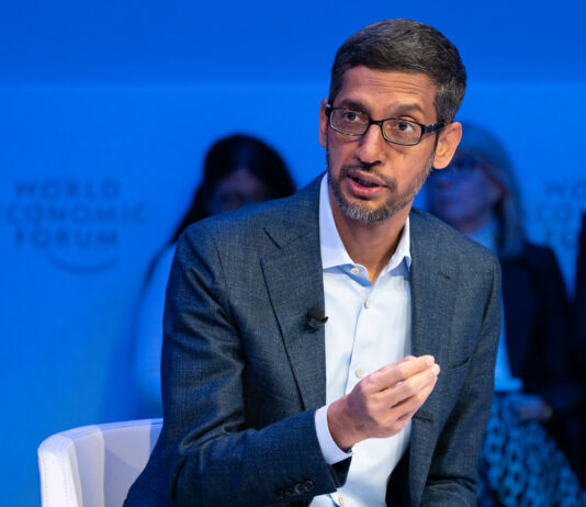 Извршниот директор на Гугл предупредува дека „ниту една компанија нема да биде имуна“ доколку се случи експлозија со вештачка интелигенција