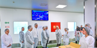 Пуштена во употреба новата микробиолошка лабораторија за квалитет на „Алкалоид“ при официјална посета на владина делегација