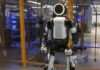 Hyundai и Boston Dynamics претставија робот за склопување возила