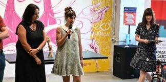 Иновативниот тим Bure-Cycle прави паркинзи за велосипеди од стари метални буриња