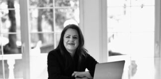 Simovska AI: Од семејна текстилна приказна до глобален AI моден бренд