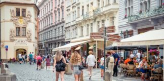 Необично место во Словенија дозволува возење автомобил само во петок
