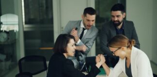 Над 50% од лидерите за човечки ресурси сакаат да ја напуштат професијата, а 1/5 се плашат од вештачка интелигенција
